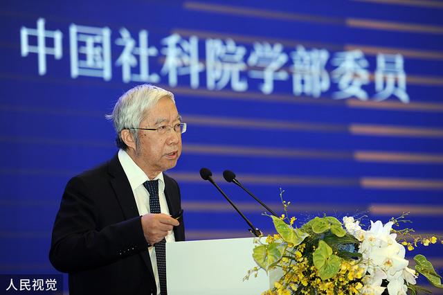 中国社科院学部委员、中国世界经济学会会长余永定 人民视觉 资料图
