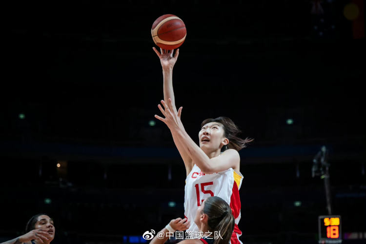 中国女篮,无畏金兰!再次站上世界杯领奖台,请记住这12个名字!休闲区蓝鸢梦想 - Www.slyday.coM 中国女篮,无畏金兰!再次站上世界杯领奖台,请记住这12个名字!休闲区蓝鸢梦想 - Www.slyday.coM