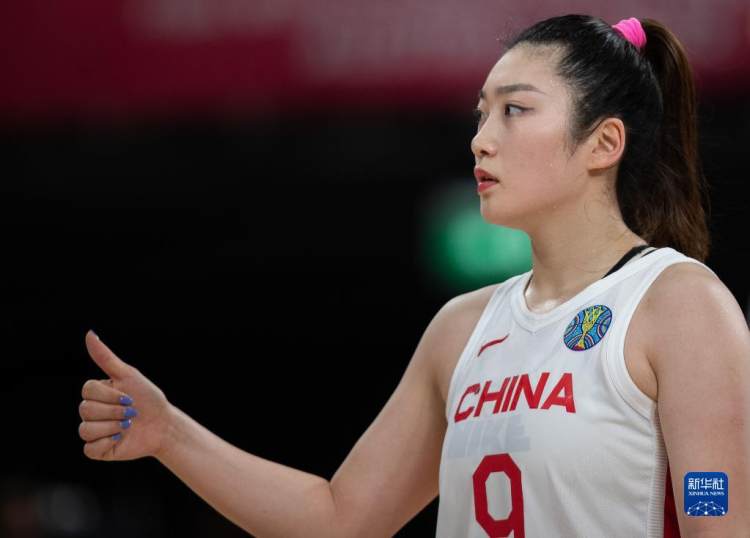 中国女篮,无畏金兰!再次站上世界杯领奖台,请记住这12个名字!休闲区蓝鸢梦想 - Www.slyday.coM 中国女篮,无畏金兰!再次站上世界杯领奖台,请记住这12个名字!休闲区蓝鸢梦想 - Www.slyday.coM