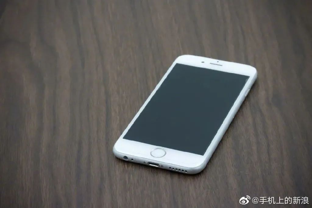 iPhone6正式“退休”!一个时代结束:卖出2.5亿部,二手收购价现已低至百元......【930新闻眼】休闲区蓝鸢梦想 - Www.slyday.coM iPhone6正式“退休”!一个时代结束:卖出2.5亿部,二手收购价现已低至百元......【930新闻眼】休闲区蓝鸢梦想 - Www.slyday.coM