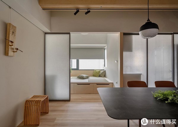 不要客厅,不要沙发茶几,这对夫妻的家,成了装修界的教科书休闲区蓝鸢梦想 - Www.slyday.coM 不要客厅,不要沙发茶几,这对夫妻的家,成了装修界的教科书休闲区蓝鸢梦想 - Www.slyday.coM