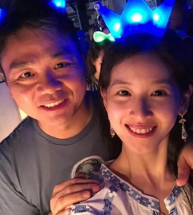 章泽天原谅刘强东,一句“人生总有风雨,时间永远向前”,大格局休闲区蓝鸢梦想 - Www.slyday.coM 章泽天原谅刘强东,一句“人生总有风雨,时间永远向前”,大格局休闲区蓝鸢梦想 - Www.slyday.coM