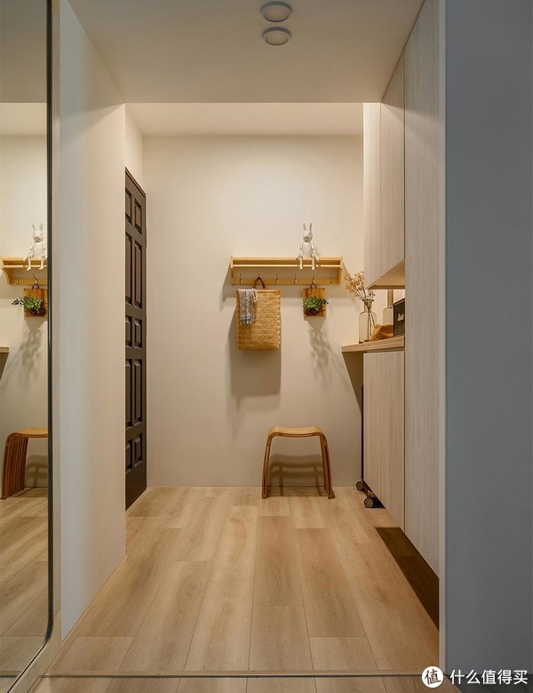 不要客厅,不要沙发茶几,这对夫妻的家,成了装修界的教科书休闲区蓝鸢梦想 - Www.slyday.coM 不要客厅,不要沙发茶几,这对夫妻的家,成了装修界的教科书休闲区蓝鸢梦想 - Www.slyday.coM