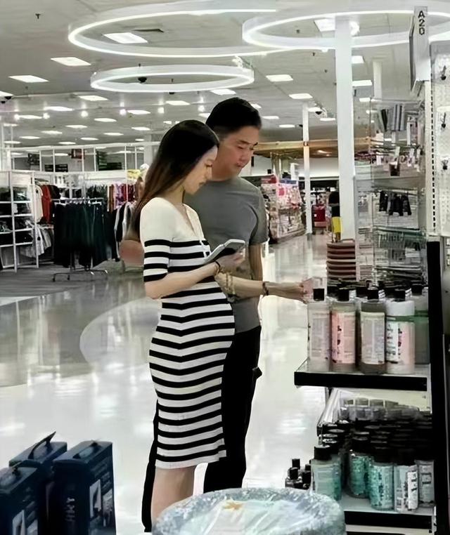 刘强东明州案件最新进展,已达和解官宣二胎喜讯,章泽天发文回应休闲区蓝鸢梦想 - Www.slyday.coM 刘强东明州案件最新进展,已达和解官宣二胎喜讯,章泽天发文回应休闲区蓝鸢梦想 - Www.slyday.coM