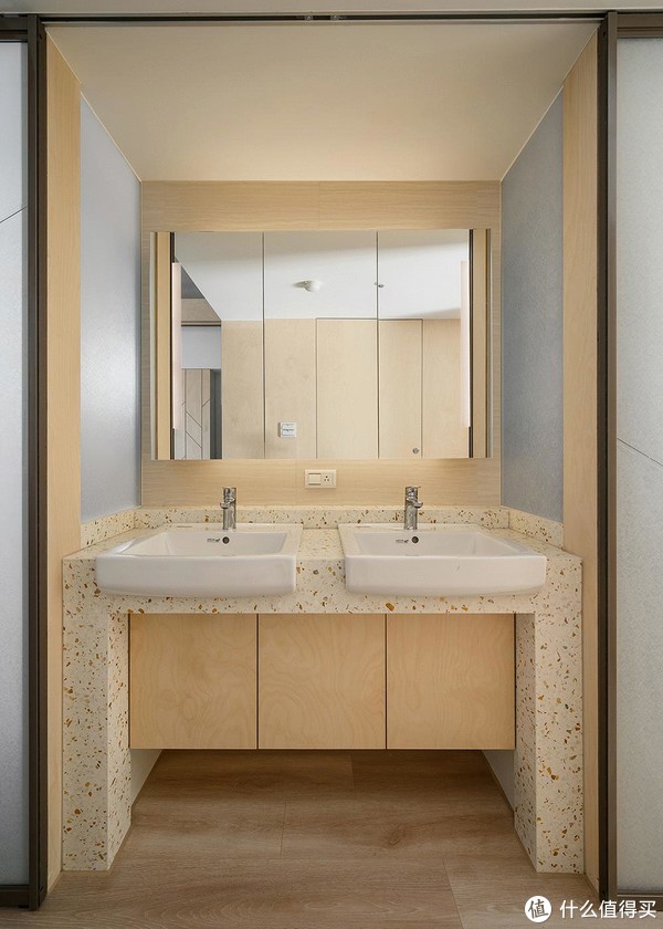 不要客厅,不要沙发茶几,这对夫妻的家,成了装修界的教科书休闲区蓝鸢梦想 - Www.slyday.coM 不要客厅,不要沙发茶几,这对夫妻的家,成了装修界的教科书休闲区蓝鸢梦想 - Www.slyday.coM