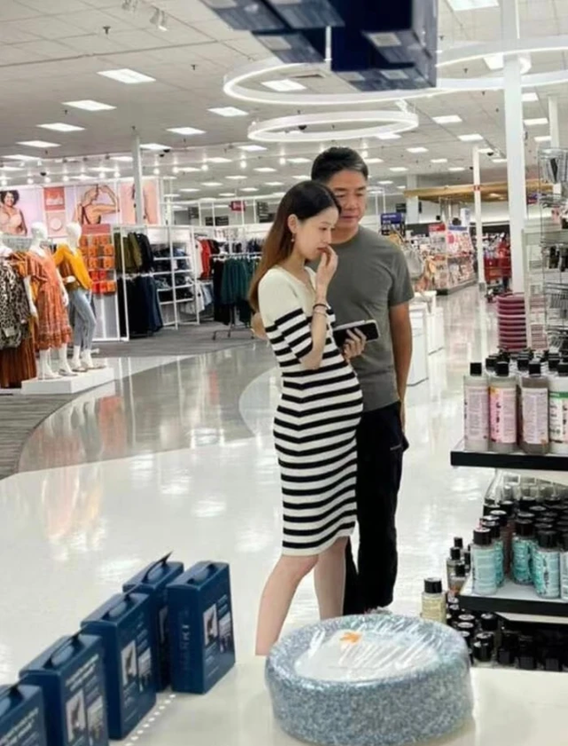 刘强东明州案宣布和解!本人致歉并官宣二胎喜讯,称会守护好家庭休闲区蓝鸢梦想 - Www.slyday.coM 刘强东明州案宣布和解!本人致歉并官宣二胎喜讯,称会守护好家庭休闲区蓝鸢梦想 - Www.slyday.coM