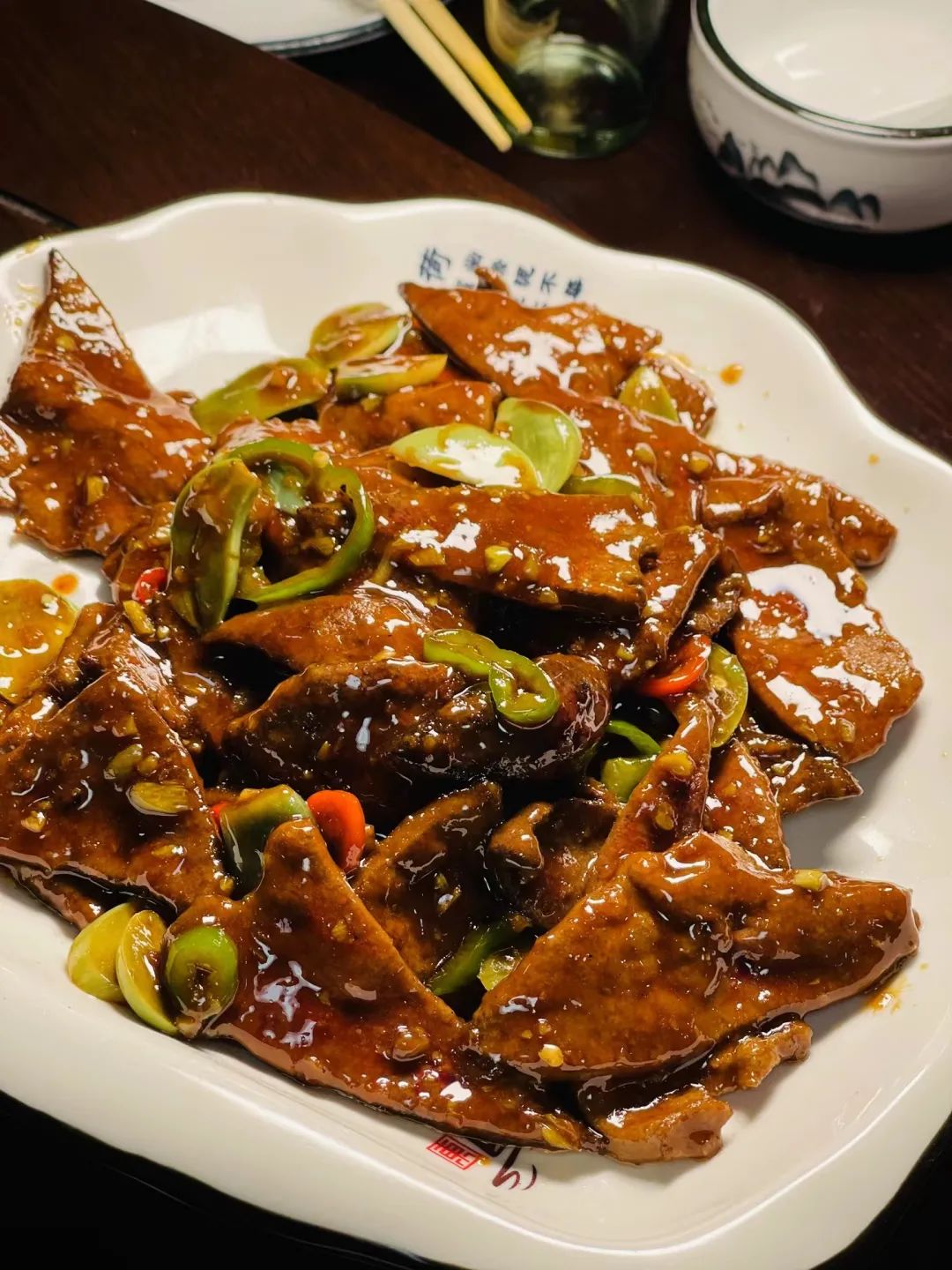 【吃在大连】家楼下的小馆子,做的就是街坊家常菜,虎皮尖椒排骨和壮壮下酒菜一定要吃哦~休闲区蓝鸢梦想 - Www.slyday.coM 【吃在大连】家楼下的小馆子,做的就是街坊家常菜,虎皮尖椒排骨和壮壮下酒菜一定要吃哦~休闲区蓝鸢梦想 - Www.slyday.coM