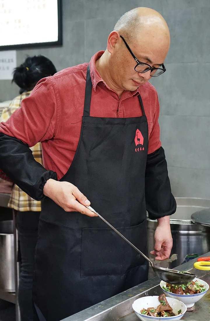 羊肉季来了③,趁着国庆赶紧去过瘾吧——盘子当锅盖,煮法特别又好吃的桐乡秀才羊肉休闲区蓝鸢梦想 - Www.slyday.coM 羊肉季来了③,趁着国庆赶紧去过瘾吧——盘子当锅盖,煮法特别又好吃的桐乡秀才羊肉休闲区蓝鸢梦想 - Www.slyday.coM