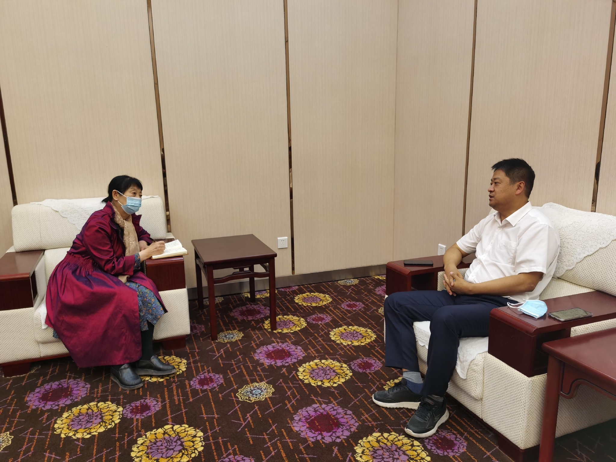 《平凡英雄》与报告文学《改航》共情:这场“极限救援”就是大片休闲区蓝鸢梦想 - Www.slyday.coM 《平凡英雄》与报告文学《改航》共情:这场“极限救援”就是大片休闲区蓝鸢梦想 - Www.slyday.coM