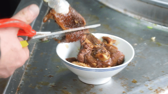 羊肉季来了③,趁着国庆赶紧去过瘾吧——盘子当锅盖,煮法特别又好吃的桐乡秀才羊肉休闲区蓝鸢梦想 - Www.slyday.coM 羊肉季来了③,趁着国庆赶紧去过瘾吧——盘子当锅盖,煮法特别又好吃的桐乡秀才羊肉休闲区蓝鸢梦想 - Www.slyday.coM