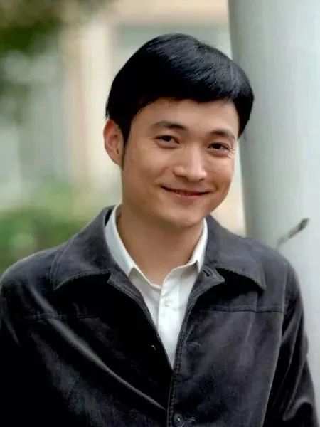 还记得《武林外传》里的喻恩泰吗?揩油女演员?休闲区蓝鸢梦想 - Www.slyday.coM 还记得《武林外传》里的喻恩泰吗?揩油女演员?休闲区蓝鸢梦想 - Www.slyday.coM