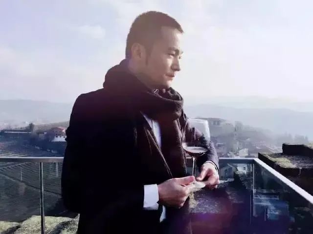 还记得《武林外传》里的喻恩泰吗?揩油女演员?休闲区蓝鸢梦想 - Www.slyday.coM 还记得《武林外传》里的喻恩泰吗?揩油女演员?休闲区蓝鸢梦想 - Www.slyday.coM