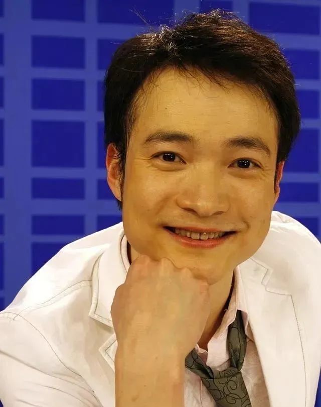 还记得《武林外传》里的喻恩泰吗?揩油女演员?休闲区蓝鸢梦想 - Www.slyday.coM 还记得《武林外传》里的喻恩泰吗?揩油女演员?休闲区蓝鸢梦想 - Www.slyday.coM