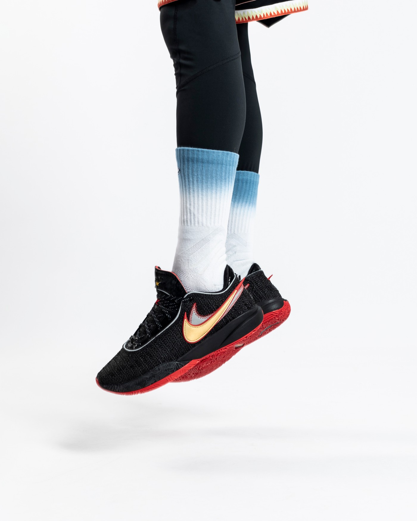 等了十年又十年!那个男人终于盼来了这样的一双鞋!休闲区蓝鸢梦想 - Www.slyday.coM 等了十年又十年!那个男人终于盼来了这样的一双鞋!休闲区蓝鸢梦想 - Www.slyday.coM