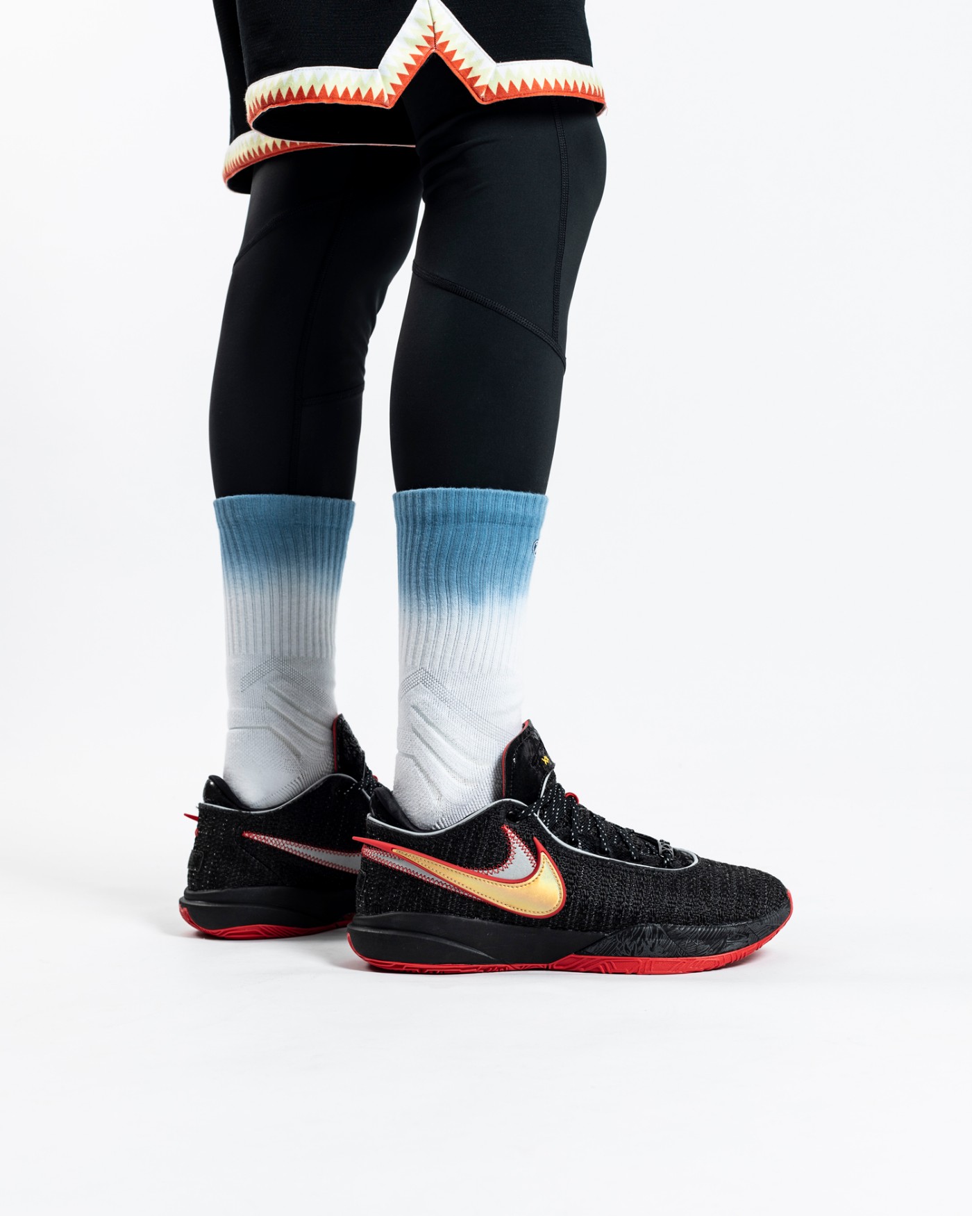 等了十年又十年!那个男人终于盼来了这样的一双鞋!休闲区蓝鸢梦想 - Www.slyday.coM 等了十年又十年!那个男人终于盼来了这样的一双鞋!休闲区蓝鸢梦想 - Www.slyday.coM