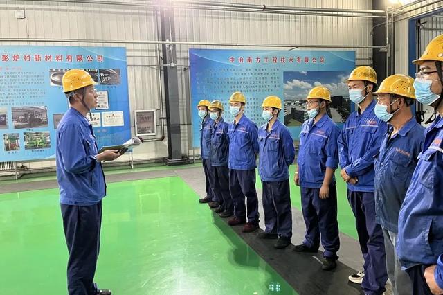 奔波在车间的“国庆节”,是这种体验休闲区蓝鸢梦想 - Www.slyday.coM 奔波在车间的“国庆节”,是这种体验休闲区蓝鸢梦想 - Www.slyday.coM