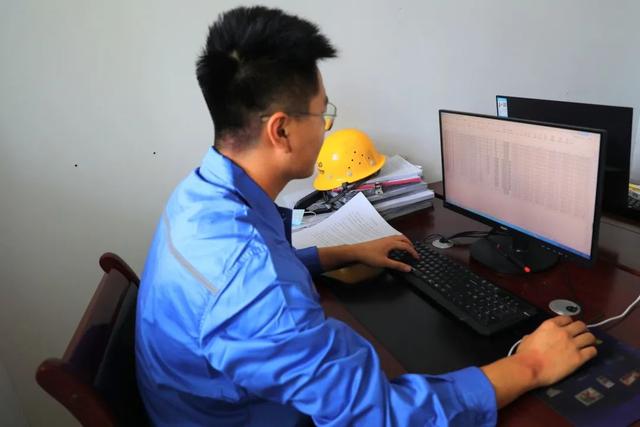 奔波在车间的“国庆节”,是这种体验休闲区蓝鸢梦想 - Www.slyday.coM 奔波在车间的“国庆节”,是这种体验休闲区蓝鸢梦想 - Www.slyday.coM