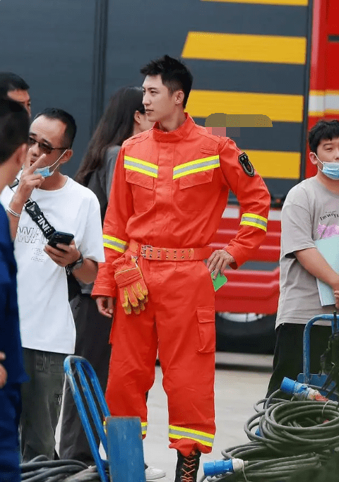 靠资源“砸”出来的5位演员,他们会心虚吗?休闲区蓝鸢梦想 - Www.slyday.coM 靠资源“砸”出来的5位演员,他们会心虚吗?休闲区蓝鸢梦想 - Www.slyday.coM