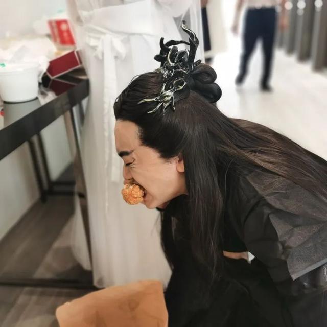 他们又双叒叕上热搜了!《护一个你》幕后花絮大放送休闲区蓝鸢梦想 - Www.slyday.coM 他们又双叒叕上热搜了!《护一个你》幕后花絮大放送休闲区蓝鸢梦想 - Www.slyday.coM