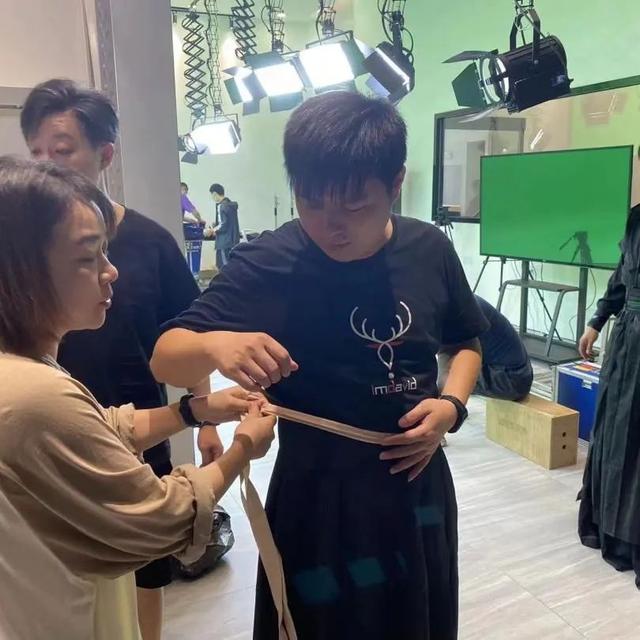 他们又双叒叕上热搜了!《护一个你》幕后花絮大放送休闲区蓝鸢梦想 - Www.slyday.coM 他们又双叒叕上热搜了!《护一个你》幕后花絮大放送休闲区蓝鸢梦想 - Www.slyday.coM