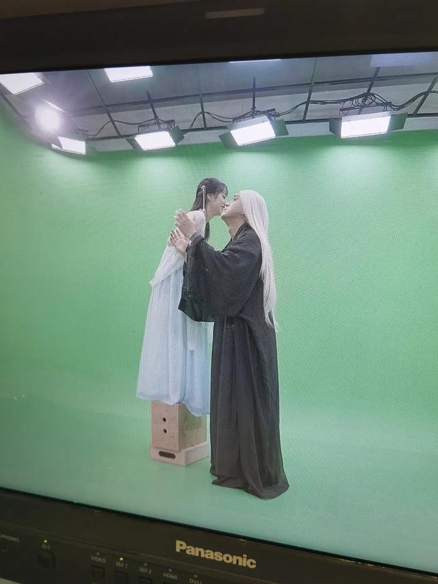 他们又双叒叕上热搜了!《护一个你》幕后花絮大放送休闲区蓝鸢梦想 - Www.slyday.coM 他们又双叒叕上热搜了!《护一个你》幕后花絮大放送休闲区蓝鸢梦想 - Www.slyday.coM