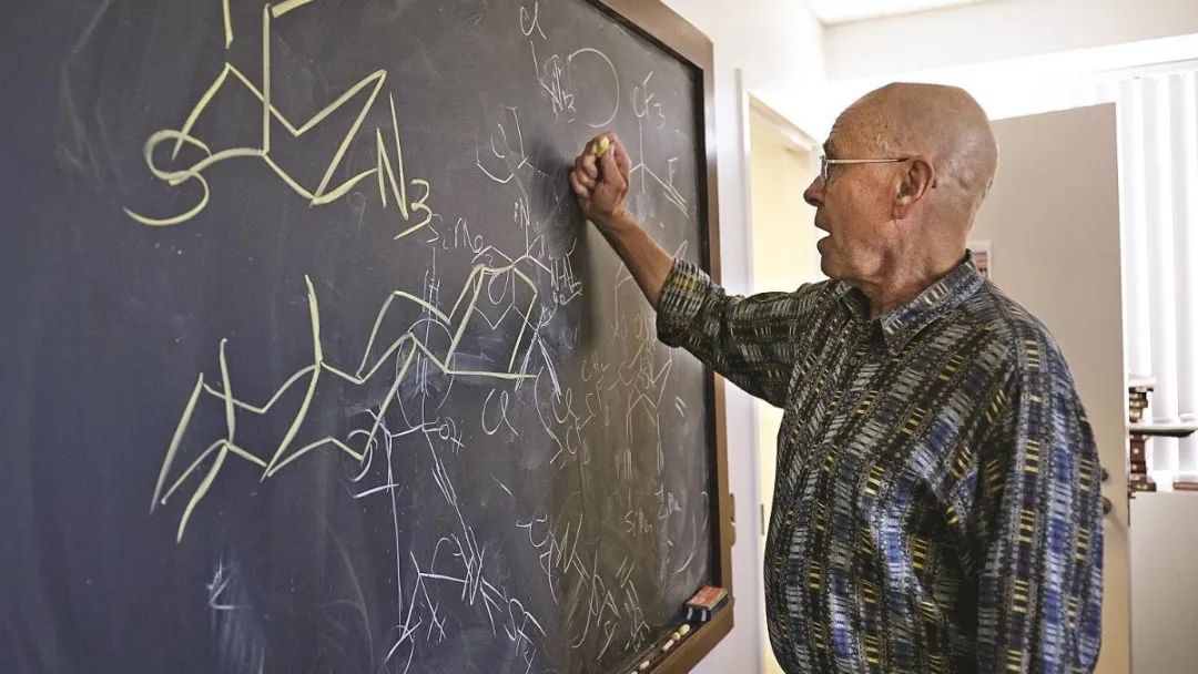 果壳对话2022诺奖得主夏普莱斯:我是这样理解点击化学的丨直击诺奖休闲区蓝鸢梦想 - Www.slyday.coM 果壳对话2022诺奖得主夏普莱斯:我是这样理解点击化学的丨直击诺奖休闲区蓝鸢梦想 - Www.slyday.coM