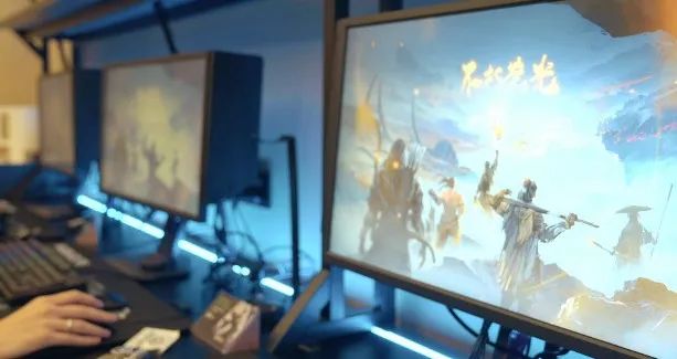 「这群臭打游戏的,根本没有未来」休闲区蓝鸢梦想 - Www.slyday.coM 「这群臭打游戏的,根本没有未来」休闲区蓝鸢梦想 - Www.slyday.coM