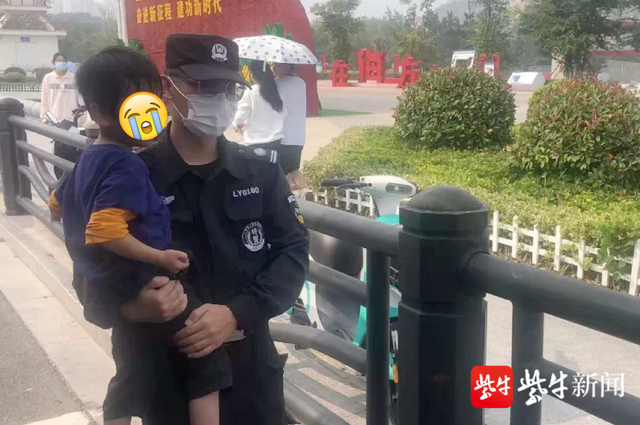 连云港公安:国庆假期,细数不期而遇的温暖瞬间……休闲区蓝鸢梦想 - Www.slyday.coM 连云港公安:国庆假期,细数不期而遇的温暖瞬间……休闲区蓝鸢梦想 - Www.slyday.coM