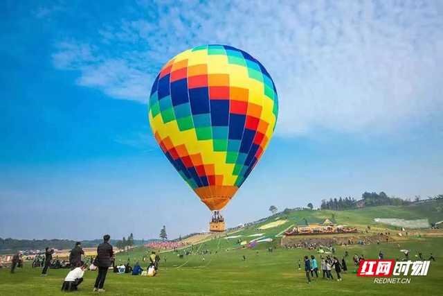 国庆小观察⑥丨景区主题活动精彩不断 各地开启游客返程高峰休闲区蓝鸢梦想 - Www.slyday.coM 国庆小观察⑥丨景区主题活动精彩不断 各地开启游客返程高峰休闲区蓝鸢梦想 - Www.slyday.coM