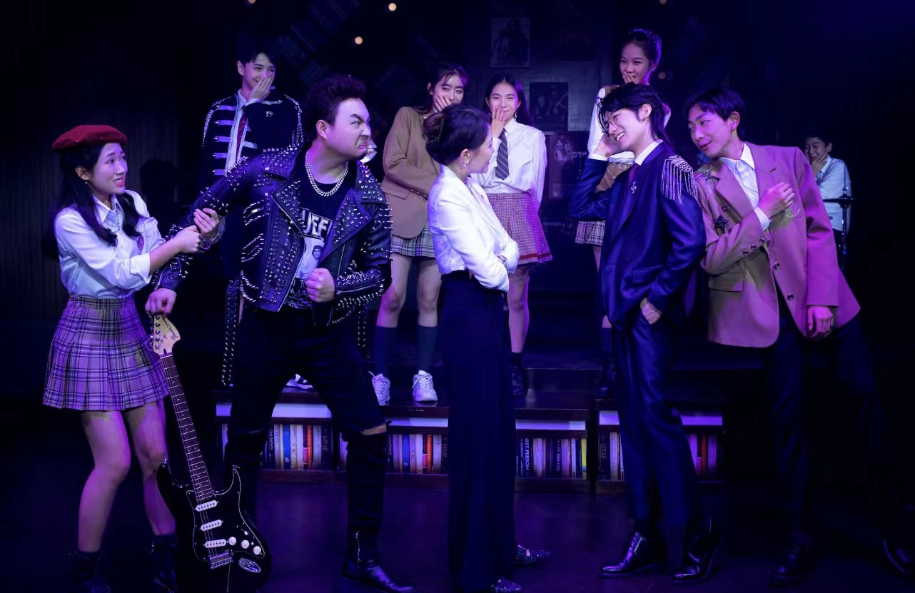 “去爵士乐中心看音乐剧”,将成上海演艺大世界新选择休闲区蓝鸢梦想 - Www.slyday.coM “去爵士乐中心看音乐剧”,将成上海演艺大世界新选择休闲区蓝鸢梦想 - Www.slyday.coM