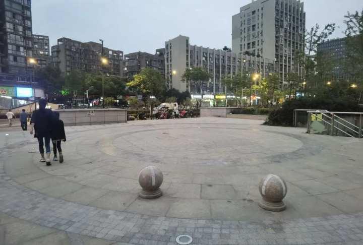 年入上百万,我家小区原来这么值钱!这些钱都是这么来的……休闲区蓝鸢梦想 - Www.slyday.coM 年入上百万,我家小区原来这么值钱!这些钱都是这么来的……休闲区蓝鸢梦想 - Www.slyday.coM