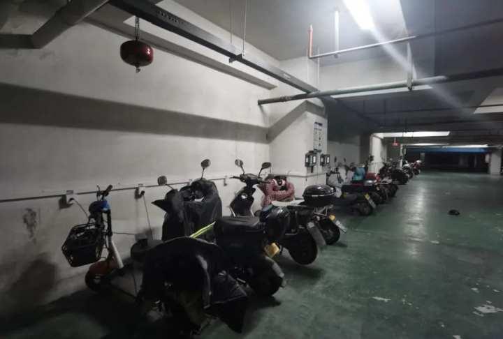 年入上百万,我家小区原来这么值钱!这些钱都是这么来的……休闲区蓝鸢梦想 - Www.slyday.coM 年入上百万,我家小区原来这么值钱!这些钱都是这么来的……休闲区蓝鸢梦想 - Www.slyday.coM