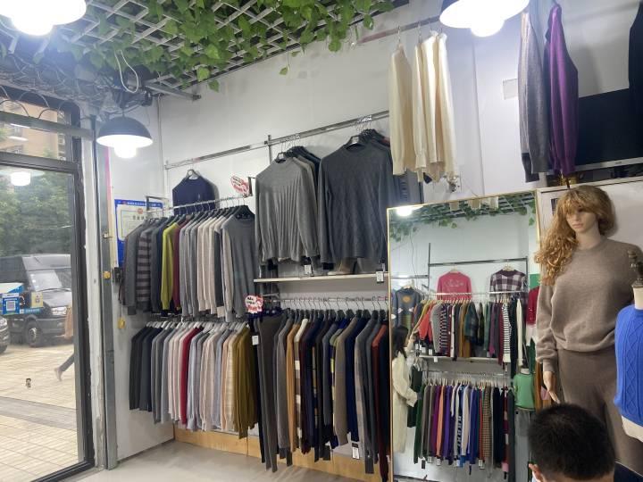 寒露到,杭州这些小店的生意爆火,“有人等不及直接穿上样衣就走了 ”休闲区蓝鸢梦想 - Www.slyday.coM 寒露到,杭州这些小店的生意爆火,“有人等不及直接穿上样衣就走了 ”休闲区蓝鸢梦想 - Www.slyday.coM