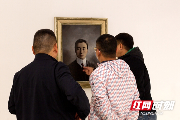 感受先驱之光!43幅辛亥革命杰出历史人物油画肖像亮相长沙 第1张 感受先驱之光!43幅辛亥革命杰出历史人物油画肖像亮相长沙 第1张