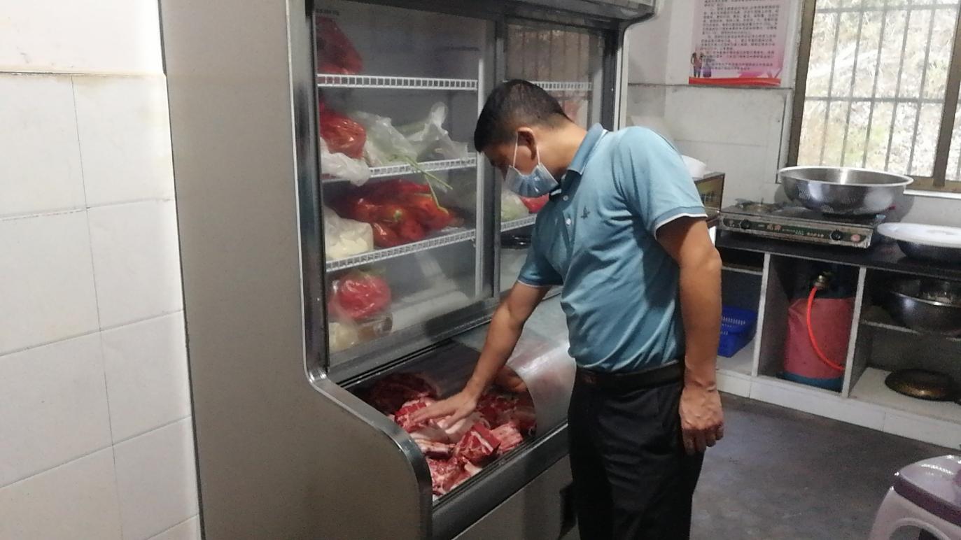 武宁县民政局开展养老机构安全生产检查工作(图1)