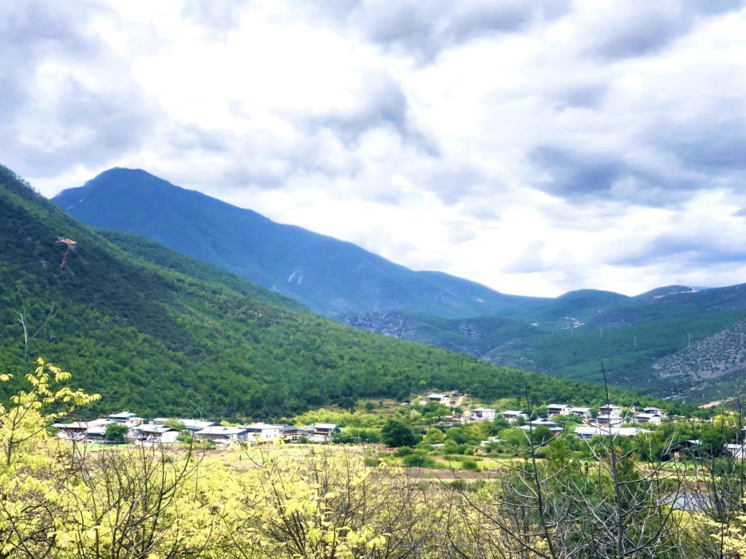 香格里拉“土陶村”的十年:匠人守艺又创新休闲区蓝鸢梦想 - Www.slyday.coM 香格里拉“土陶村”的十年:匠人守艺又创新休闲区蓝鸢梦想 - Www.slyday.coM