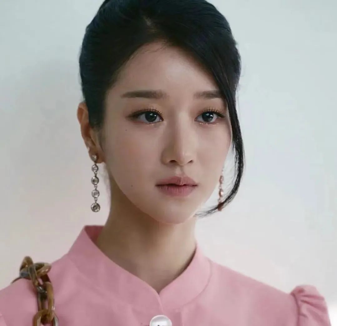 韩素希本色出演腹黑女主,这年头连广告都这么卷了?!休闲区蓝鸢梦想 - Www.slyday.coM 韩素希本色出演腹黑女主,这年头连广告都这么卷了?!休闲区蓝鸢梦想 - Www.slyday.coM