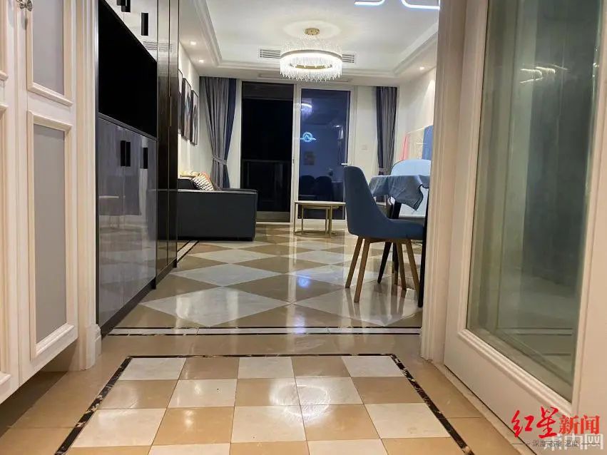 “神仙租客”热搜第一!房东晒图:又惊又喜...休闲区蓝鸢梦想 - Www.slyday.coM “神仙租客”热搜第一!房东晒图:又惊又喜...休闲区蓝鸢梦想 - Www.slyday.coM