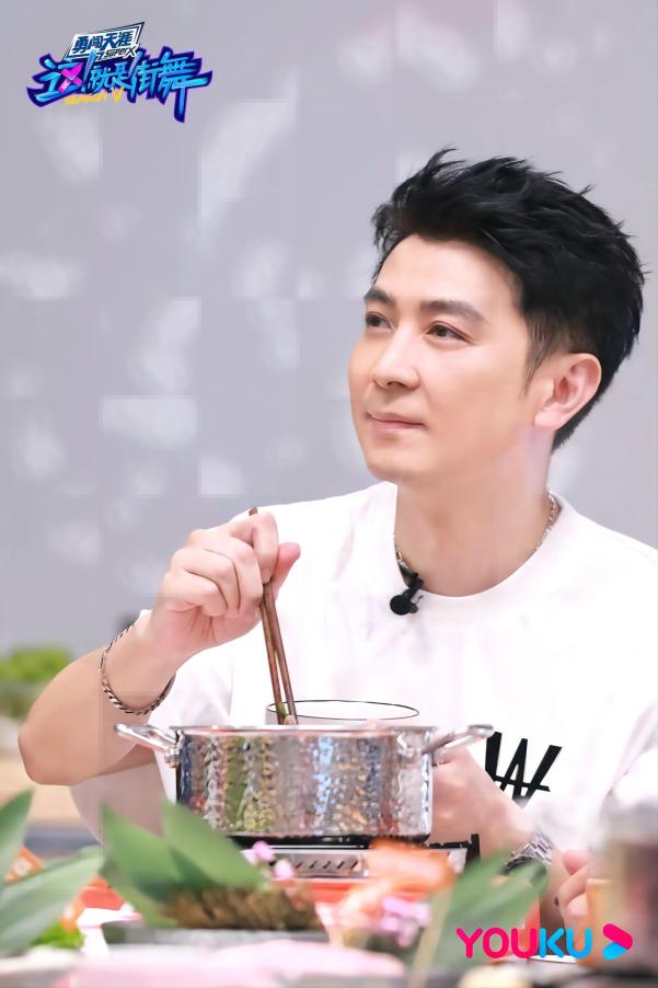 保剑锋《这!就是街舞》带头演绎帅哥街舞 火锅局直球式追星刘雨昕休闲区蓝鸢梦想 - Www.slyday.coM 保剑锋《这!就是街舞》带头演绎帅哥街舞 火锅局直球式追星刘雨昕休闲区蓝鸢梦想 - Www.slyday.coM