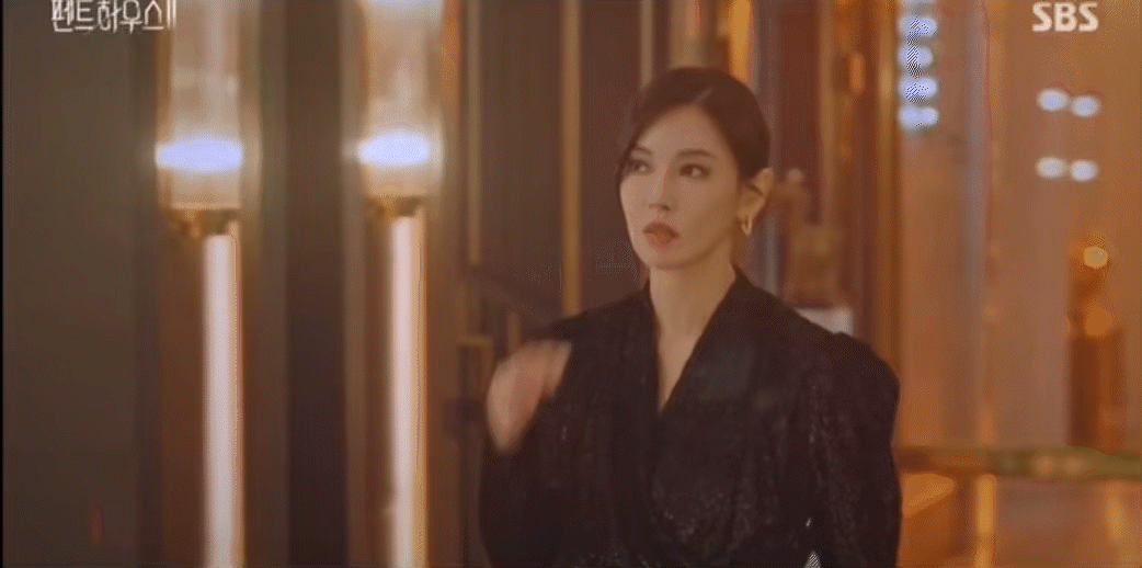 韩素希本色出演腹黑女主,这年头连广告都这么卷了?!休闲区蓝鸢梦想 - Www.slyday.coM 韩素希本色出演腹黑女主,这年头连广告都这么卷了?!休闲区蓝鸢梦想 - Www.slyday.coM