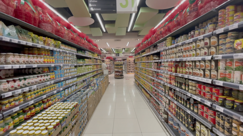 菲律宾一家超市。视频截图