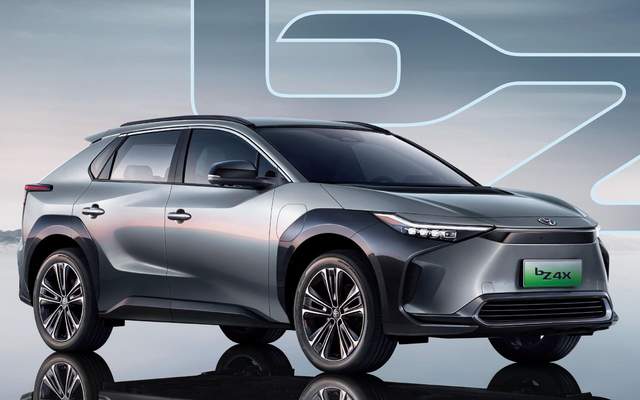 换代CR-V对比丰田bZ4X,相同预算下,买油车还是电车?