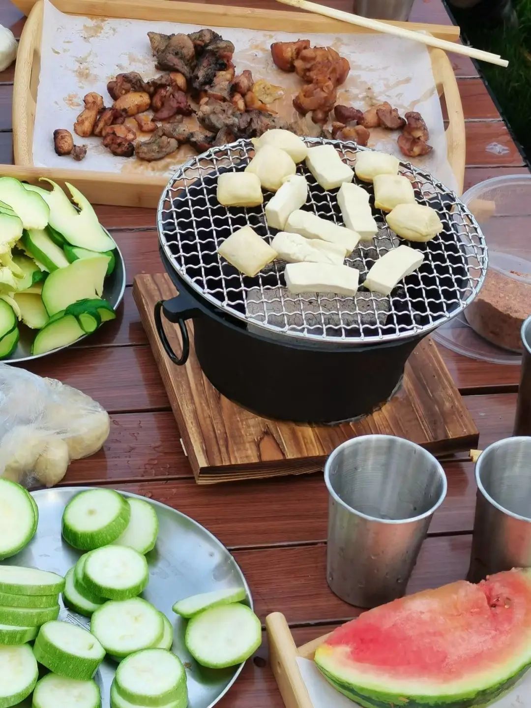 不出昆明人均100+就能拥有的快乐:轻奢露营+BBQ+萌宠+花式娱乐项目休闲区蓝鸢梦想 - Www.slyday.coM 不出昆明人均100+就能拥有的快乐:轻奢露营+BBQ+萌宠+花式娱乐项目休闲区蓝鸢梦想 - Www.slyday.coM