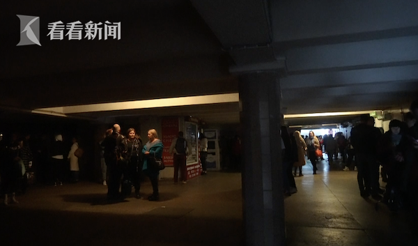 空袭已致乌14死97伤!中国驻乌使馆再次提醒避险休闲区蓝鸢梦想 - Www.slyday.coM 空袭已致乌14死97伤!中国驻乌使馆再次提醒避险休闲区蓝鸢梦想 - Www.slyday.coM