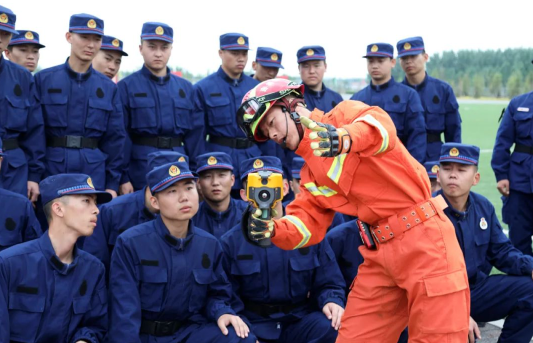 他的故事,比照片还要震撼休闲区蓝鸢梦想 - Www.slyday.coM 他的故事,比照片还要震撼休闲区蓝鸢梦想 - Www.slyday.coM