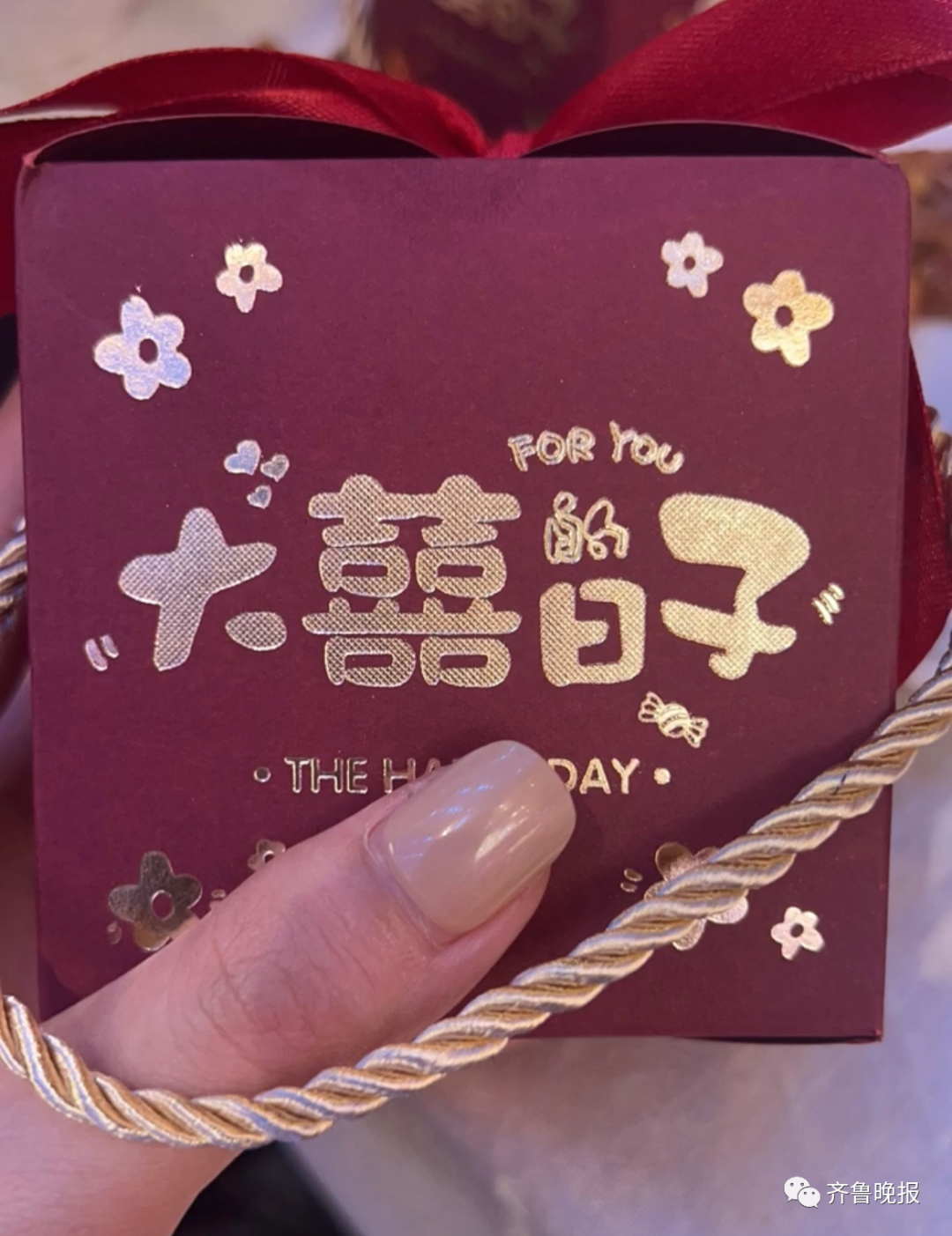 女子来柳州旅游遇婚礼,随礼200块吃席!和新郎新娘成了朋友休闲区蓝鸢梦想 - Www.slyday.coM 女子来柳州旅游遇婚礼,随礼200块吃席!和新郎新娘成了朋友休闲区蓝鸢梦想 - Www.slyday.coM