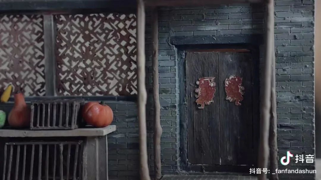 把《武林外传》中的后院做成甜品,这个青岛嫚火了!晚报记者对话范苏木:就是图好玩,下一步要……休闲区蓝鸢梦想 - Www.slyday.coM 把《武林外传》中的后院做成甜品,这个青岛嫚火了!晚报记者对话范苏木:就是图好玩,下一步要……休闲区蓝鸢梦想 - Www.slyday.coM