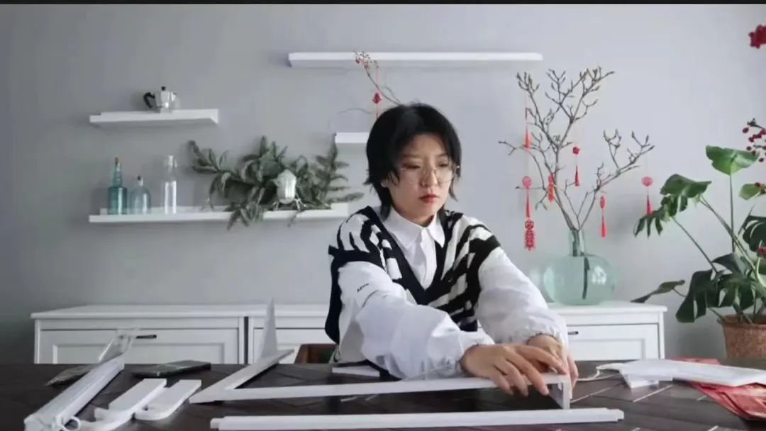 把《武林外传》中的后院做成甜品,这个青岛嫚火了!晚报记者对话范苏木:就是图好玩,下一步要……休闲区蓝鸢梦想 - Www.slyday.coM 把《武林外传》中的后院做成甜品,这个青岛嫚火了!晚报记者对话范苏木:就是图好玩,下一步要……休闲区蓝鸢梦想 - Www.slyday.coM