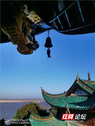 范仲淹笔下的洞庭风光到底有多美?我在秋日的岳阳楼找到了答案休闲区蓝鸢梦想 - Www.slyday.coM 范仲淹笔下的洞庭风光到底有多美?我在秋日的岳阳楼找到了答案休闲区蓝鸢梦想 - Www.slyday.coM