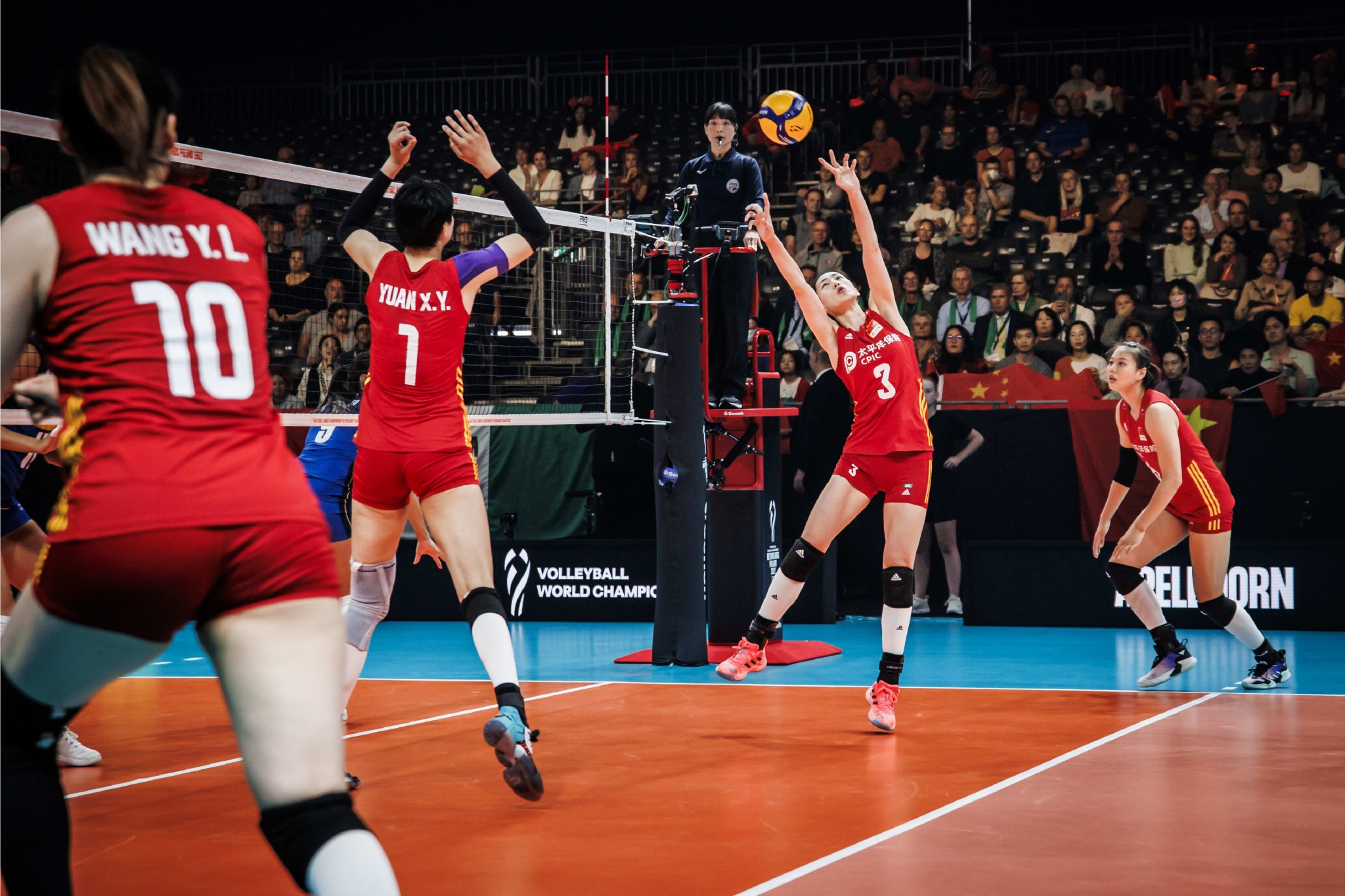 1比3负于意大利队!中国女排无缘世锦赛四强休闲区蓝鸢梦想 - Www.slyday.coM 1比3负于意大利队!中国女排无缘世锦赛四强休闲区蓝鸢梦想 - Www.slyday.coM